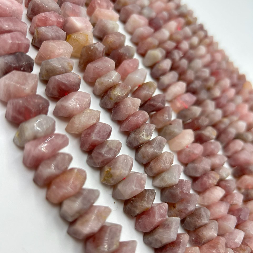 Бусины олигоклаз (солнечный камень) средний размер 7*13мм натуральный камень