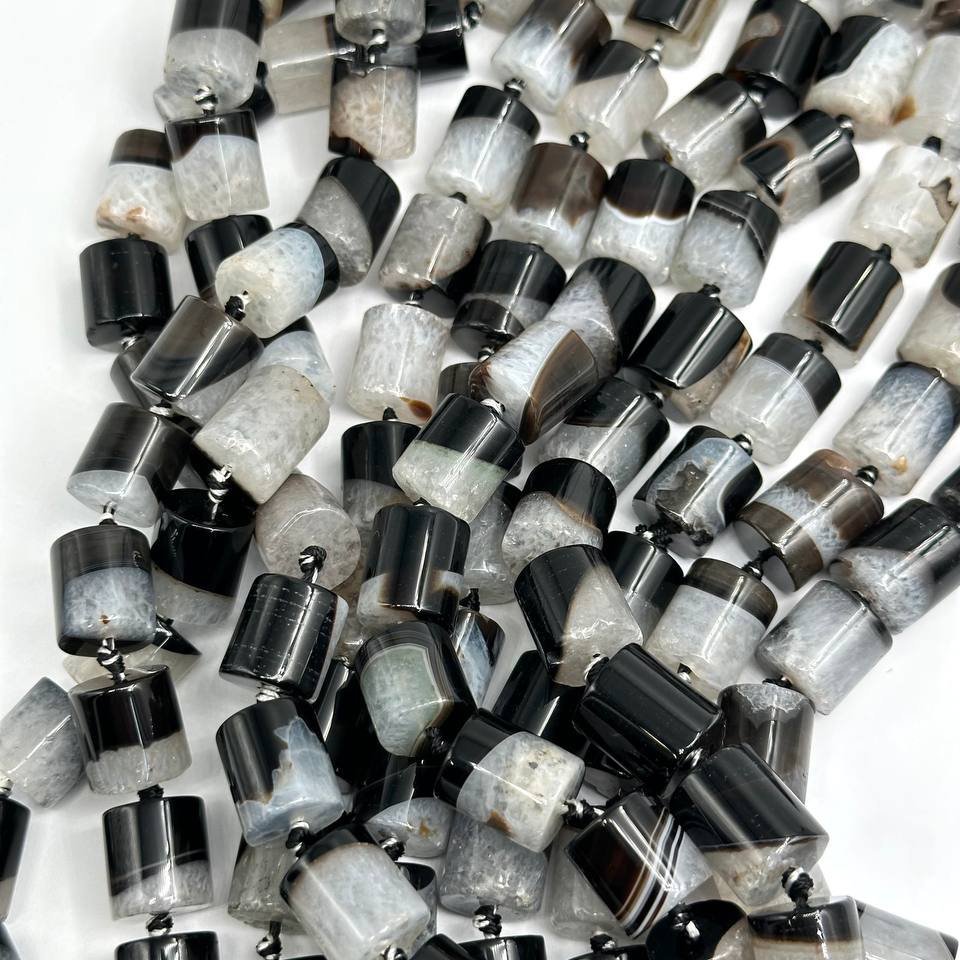 Агат размер 13*14мм натуральный тонированный камень