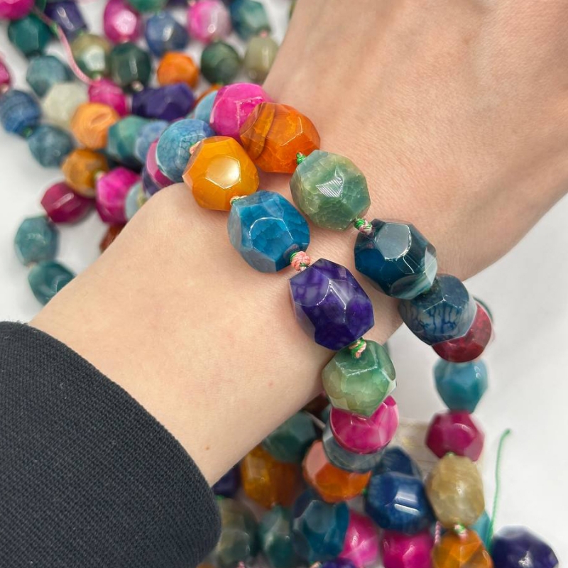 Агат размер 15*16мм натуральный тонированный камень