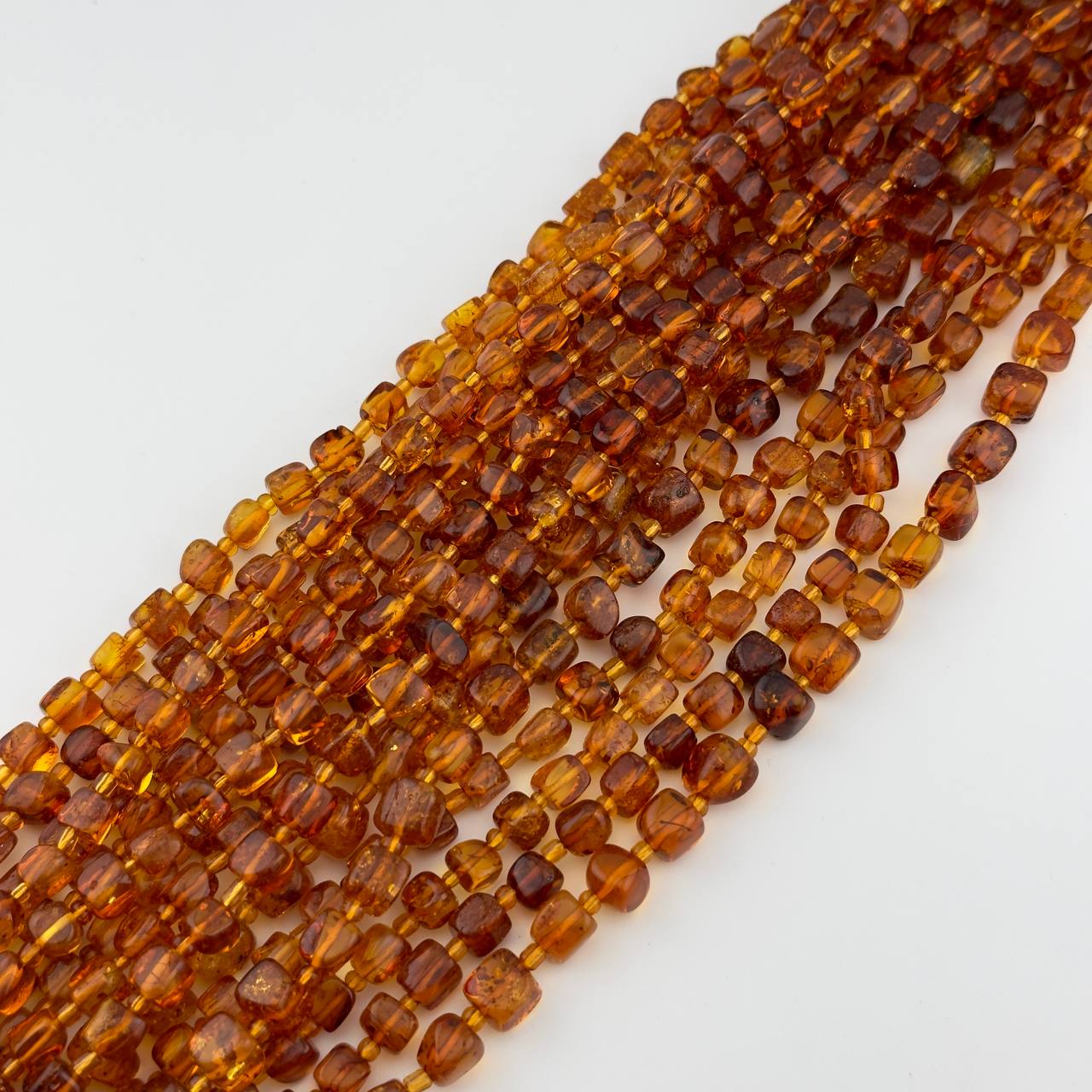 Бусины Янтарь натуральный размер 7*6мм
